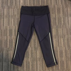 Purple Lulu Lemon crop leggings